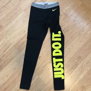 Nike drifit leggings
